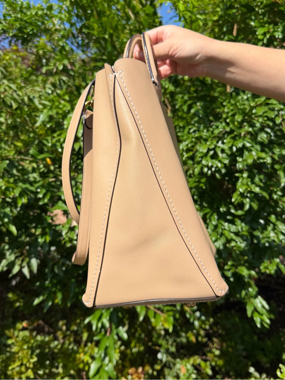 COACH ROGUE TOTE WITH FLORAL BOW PRINT INTERIOR (28430) - Picture 7 of 15